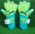 Professional Goalkeeper Gloves FOR MATHES GERMAN LATEX GLOVES