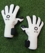 Professional Goalkeeper Gloves FOR MATHES GERMAN LATEX GLOVES
