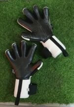 Professional Goalkeeper Gloves FOR MATHES GERMAN LATEX GLOVES - Image 6