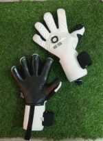 Professional Goalkeeper Gloves FOR MATHES GERMAN LATEX GLOVES - Image 4