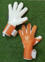 Professional Goalkeeper Gloves FOR MATHES GERMAN LATEX GLOVES - Image 4