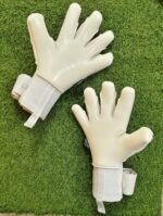 Professional Goalkeeper Gloves FOR MATHES GERMAN LATEX GLOVES - Image 2