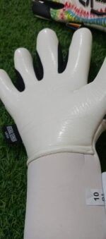 Professional Goalkeeper Gloves FOR MATHES GERMAN LATEX GLOVES - Image 6