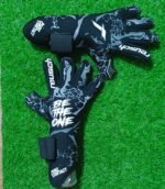 Professional Goalkeeper Gloves - Image 3